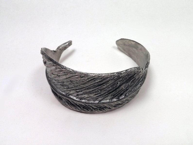 Women/'s Pewter Eagle Feather Cuff Bracelet Pewter Jewelry Gifts for Her Ladies Fashion