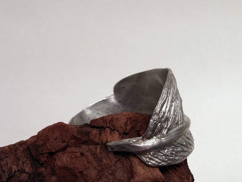 Women/'s Pewter Eagle Feather Cuff Bracelet Pewter Jewelry Gifts for Her Ladies Fashion