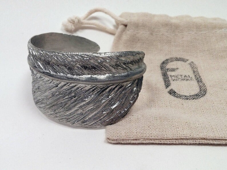 Women/'s Pewter Eagle Feather Cuff Bracelet Pewter Jewelry Gifts for Her Ladies Fashion