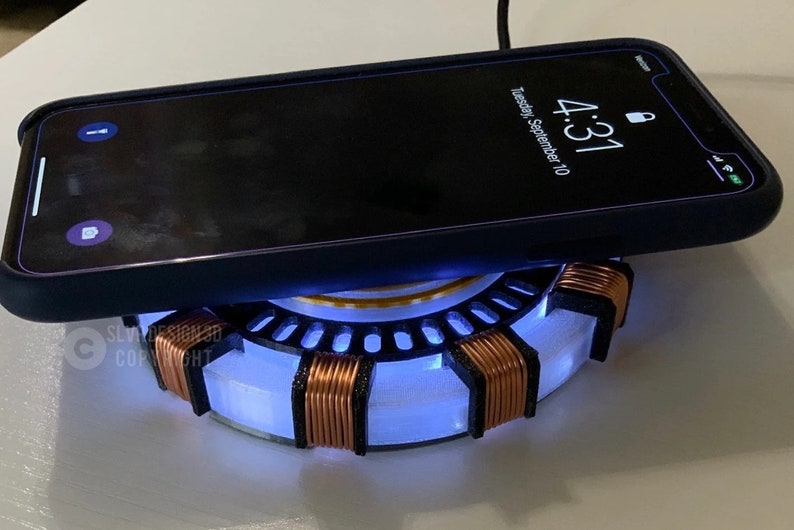 Chargeur LED sans fil pour téléphones portables compatibles Qi. Iron Stark style réacteur à arc tony apple iPhone Samsung galaxy héros cadeau tendance personnalisé image 7