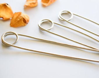 Silver loop hair pin