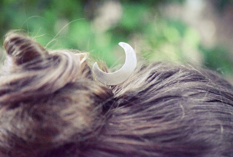 Pearl Inlaid Crescent Moon Hair Pin Set