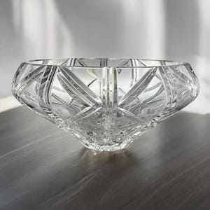 Fine Crystal Fruit Bowl, Bulb or Punchbowl Shaped Decorative Centerpiece for Foyer, Entryway or Dinner/Sofa Table / Ice-bucket - 7lbs 10oz