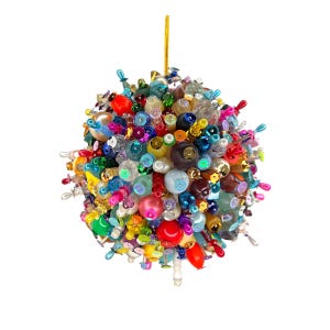 Adornos de cuentas, estilo vintage / Escultura de cuentas recicladas - Detalle para árbol de Navidad - 43 cm