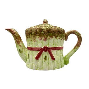 Vintage Majolica tea or coffee pot in a Vintage Asparagus bundle design, Hand painted Green and beige. Seymour Mann Majolica