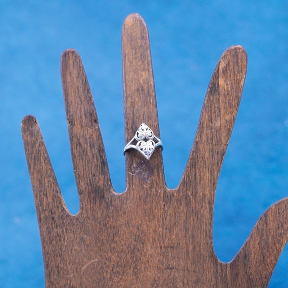 Size 5, vintage Sterling silver handmade ring, 92… - image 2