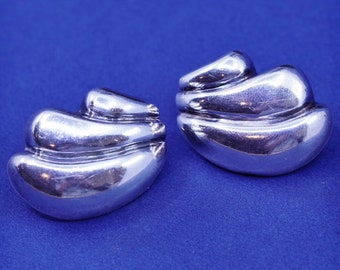 Vintage Barra Sterling silver handmade earrings, 925 ribbed clip on, Stamped Sterling Barra