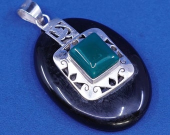Vintage (520212) oval shaped Sterling silver handmade pendant, solid 925 silver pendant with black obsidian and jade, stamped 925