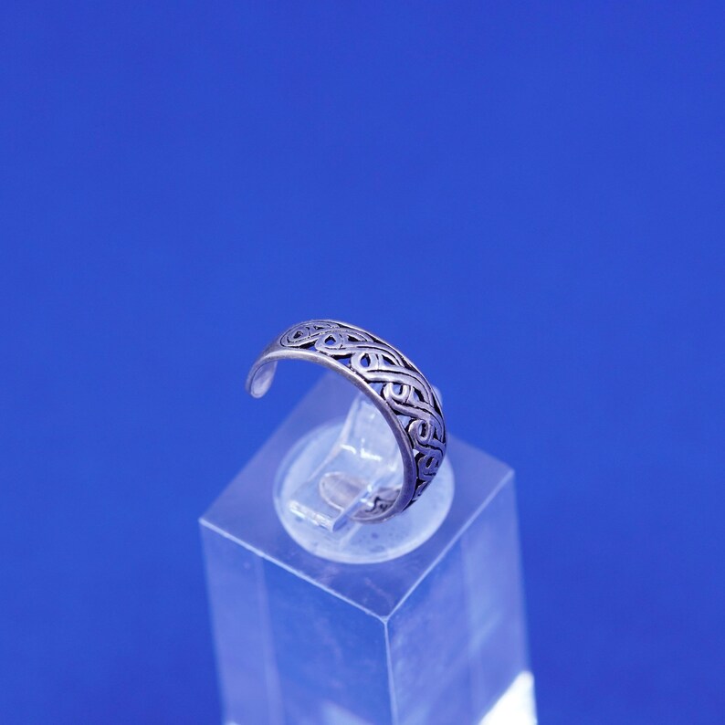 Size 5 filigree 925 band vintage Sterling silver handmade ring stamped 925 open end