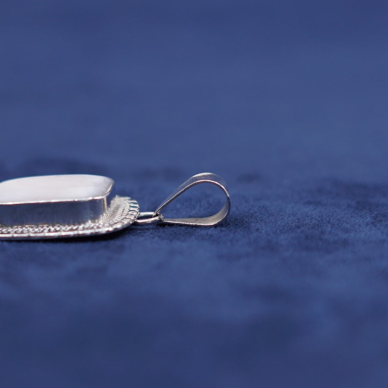 solid 925 silver square pendant with pink mother of pearl inlay details Sterling silver handmade pendant Vintage 520320 stamped 925 mex