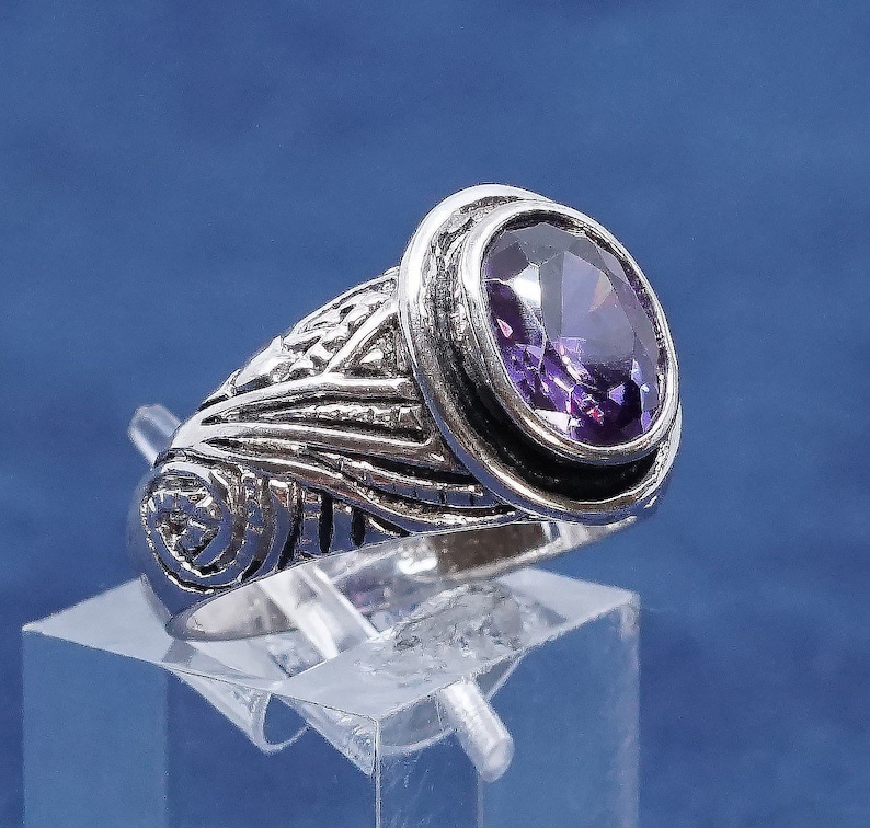 Sterling silver handmade ring 510305 vintage stamped 925 Size 8.25 solid 925 silver with amethyst ring