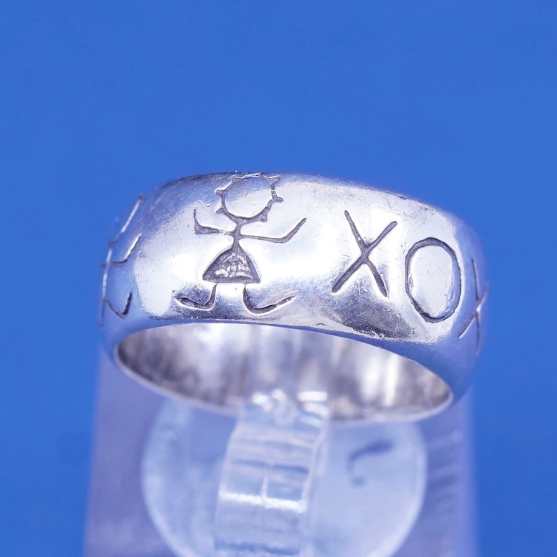stamped 925 925 band with \u201cXOXO\u201d girl boy figures embossed vintage sterling silver handmade ring Size 7.5