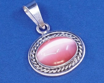 Vintage (520219) Sterling silver handmade pendant, solid 925 silver charm with oval shaped pink cat eye and cable around details, stamped