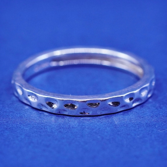 Size 7, vintage Sterling silver handmade ring, ha… - image 1