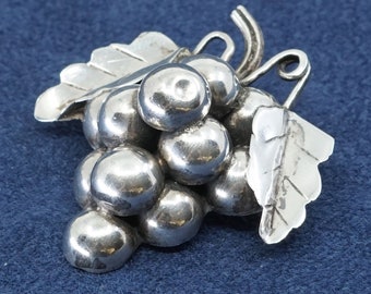 Vintage Sterling silver handmade brooch, solid 925 silver grapes brooch, stamped Paton taxco 925, has one dent