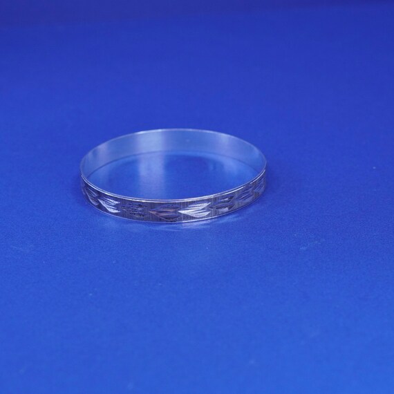 7.25”, vintage silver tone handmade bracelet, tex… - image 4
