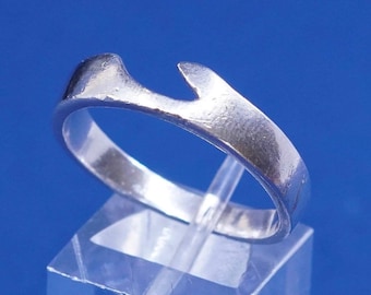 Size 10.25, vtg Sterling silver handmade ring, 925 statement ring w/ wave