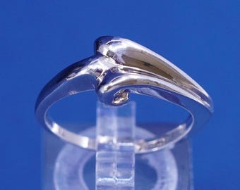 sz 7.5, vtg Sterling silver handmade ring, 925 wide swirly band