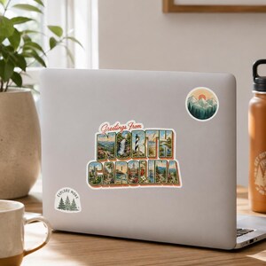 Greetings from North Carolina Vinyl Decal Sticker - North Carolina Vacation - Vintage Postcard - For Laptop, Water Bottle, Gift afbeelding 4