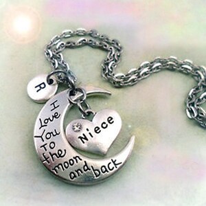 Collar para sobrina "Te amo hasta la luna y de regreso" personalizado con el dije de letra de tu elección, ¡hecho a mano con amor!