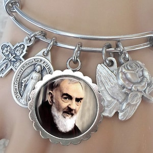 Padre Pio Bangle Bracelet, Saint Pio of Pietrelcina, Saint Pio, Patron Saint of Adolescents, Civil Defense Volunteers, Healing