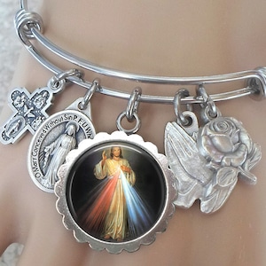 Divine Mercy of Jesus Bangle Bracelet, Ask for Mercy, Be Merciful, Complete Trust in Jesus, Confirmation Gift, Handcrafted with Love