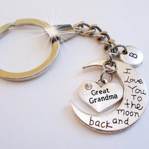 Llavero o tirador de cremallera con dije de letra de tu elección "Bisabuela, te amo hasta la luna y más allá", regalo para bisabuela, elaborado con amor