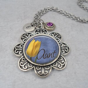 Collar de tulipán amarillo para tía con dije de letra y cristal de piedra de nacimiento de su elección * Regalo para madre * ¡Hecho a mano con amor!
