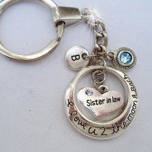 Llavero o clip para bolso "Cuñada, te amo, Luna y más allá" con cristal de piedra de nacimiento y dije de letra, regalo para cuñada.