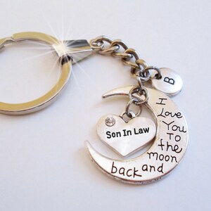 Llavero o tirador de cremallera con dije de letra de tu elección, regalo para yerno, hecho a mano con amor.