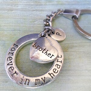 Llavero "Hermano", "Por siempre en mi corazón", regalo para hermano, dije con la letra "w" a elegir, regalo de cumpleaños para hermano, regalo de graduación para hermano