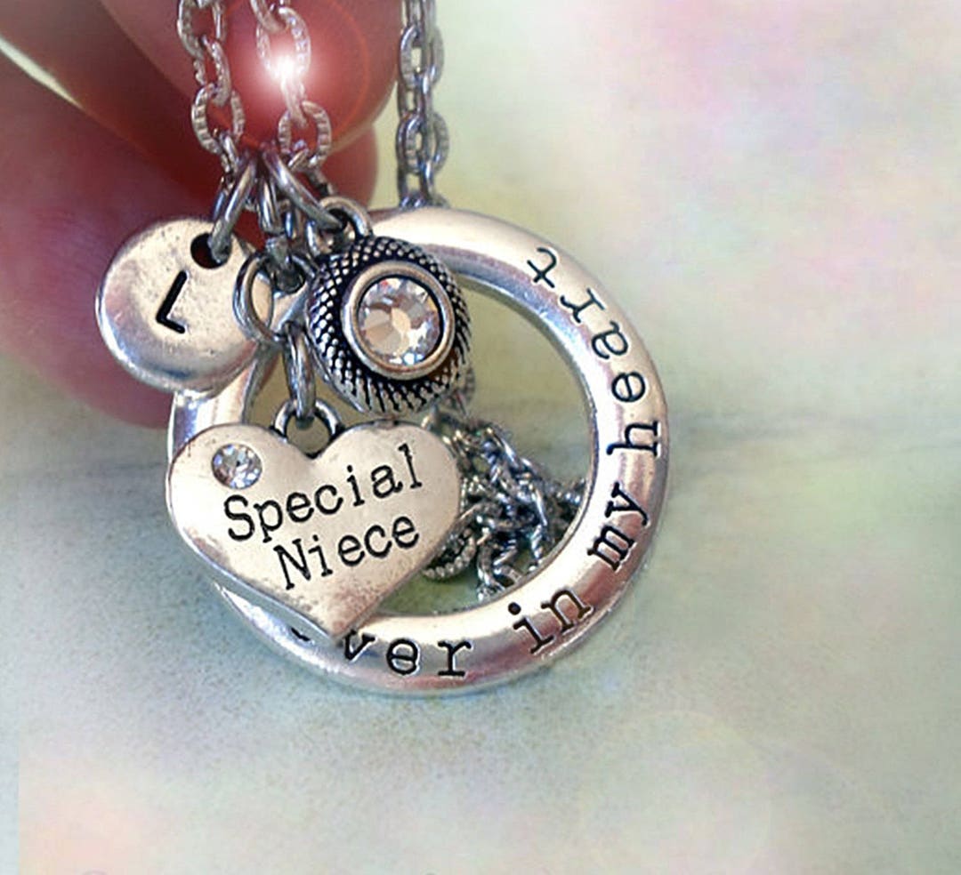 EYQV Regalo per donne, collana con incisione per mamma, nonna, figlia, zia, moglie, regalo di compleanno, festa della mamma, Natale, San Valentino, anniversario, comunione, laurea, 10, Acciaio