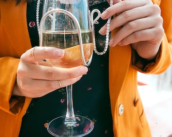Luxury Diamond CZ Tennis Necklace 18k Gold Plated Stainless Steel Wine Holder for Wine Festivals and Wine Tastings