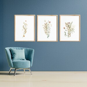 Wildflowers Print Set of 3, Watercolor Flower Gallery Wall Set, Boho Botanical 3 Piece Art, Neutral Floral Poster, Minimalist Bouquet NAP459