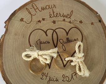 Ring bearer "eternal love" - country Theme - engraved wood log