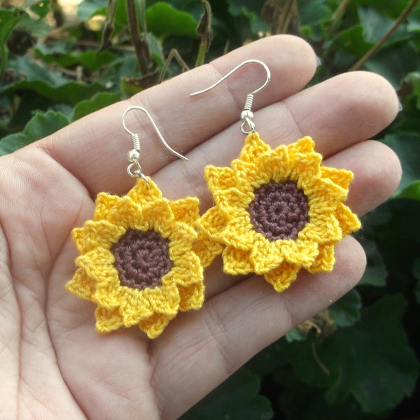 crochet earrings pattern, crochet sunflower pattern, flower jewelry, miniature crochet