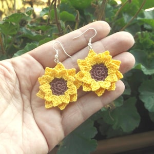 Modèle de boucles d'oreilles tournesol au crochet : bijoux floraux (Modèle PDF)