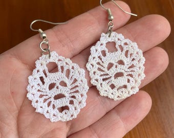 Memento mori crochet pattern Skull earrings - miniature, gothic, instant download PDF