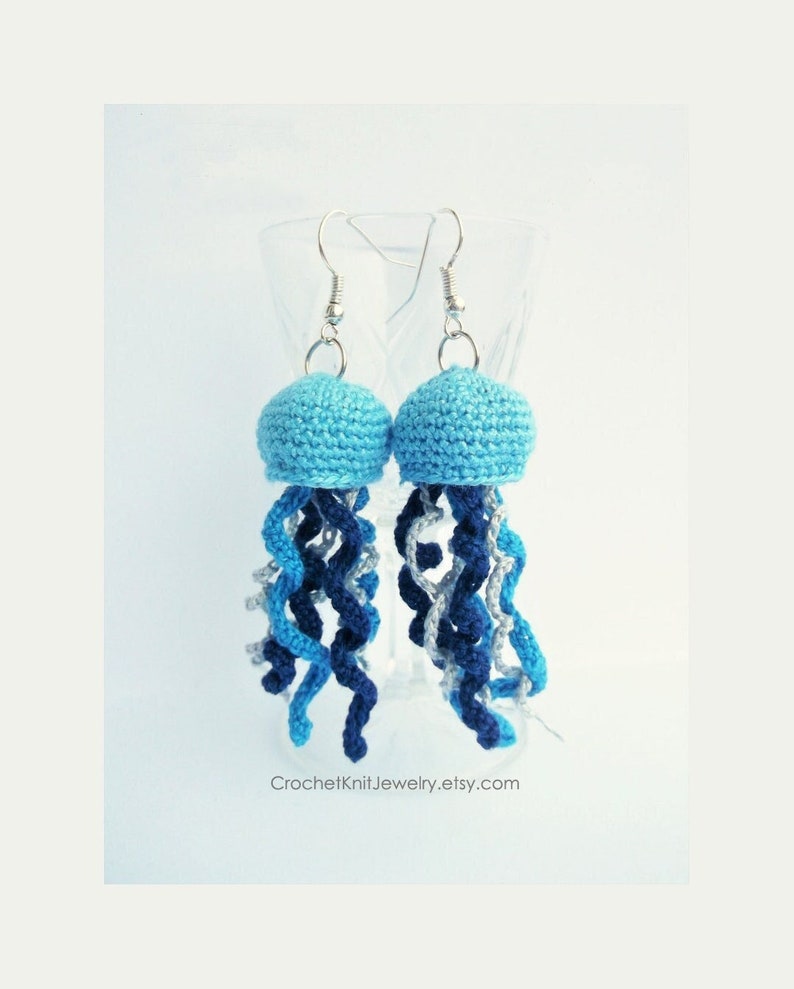 crochet jellyfish earrings pattern, animal jewelry, ocean, beach, summer, instant PDF download image 1