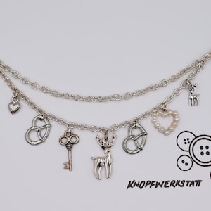 Charivari, mit verschiedenen Charm Anhängern, Dirndlschmuck, Miederschmuck, Dirndl, Tracht, Oktoberfest, Bayern, Frauen Charivari