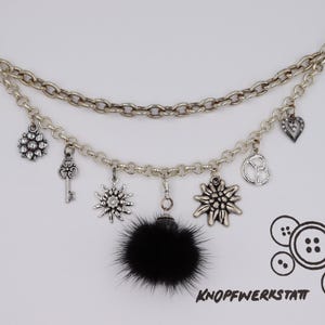 Charivari, mit verschiedenen Charm Anhängern, Dirndlschmuck, Miederschmuck, Dirndl, Tracht, Oktoberfest, Bayern, Frauen Charivari