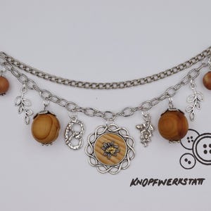 Charivari, mit verschiedenen Charm Anhängern, Dirndlschmuck, Miederschmuck, Dirndl, Tracht, Oktoberfest, Bayern, Frauen Charivari
