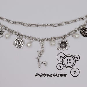 Charivari, mit verschiedenen Charm Anhängern, Dirndlschmuck, Miederschmuck, Dirndl, Tracht, Oktoberfest, Bayern, Frauen Charivari
