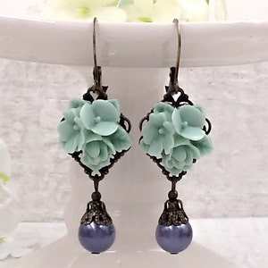 Blue and Teal Floral Earrings Blue Crystal Pearl Drop Earrings Forget-Me-Nots Flower Romantic Vintage Style Blue Wedding Gift for Her