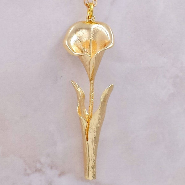 Calla Lily Necklace Gold Floral Pendant Spring Flower Jewelry Bontanical Wedding Bridal Bridesmaids Anniversary Birthday Mother Day Gift