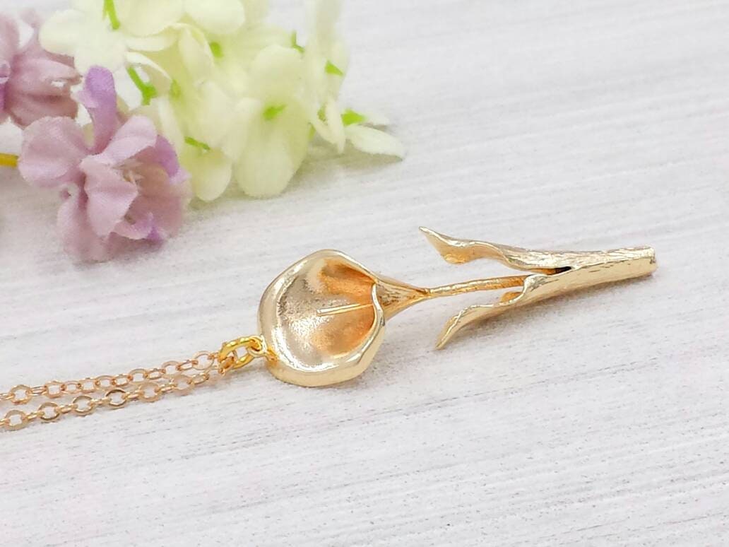 Calla Lily Necklace- Gold Floral Pendant Spring Flower Jewelry