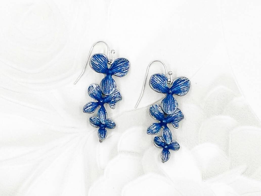 The Orquid Blue Earrings