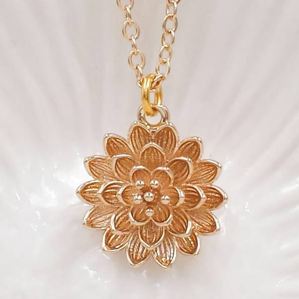Chrysanthemum Necklace Etsy