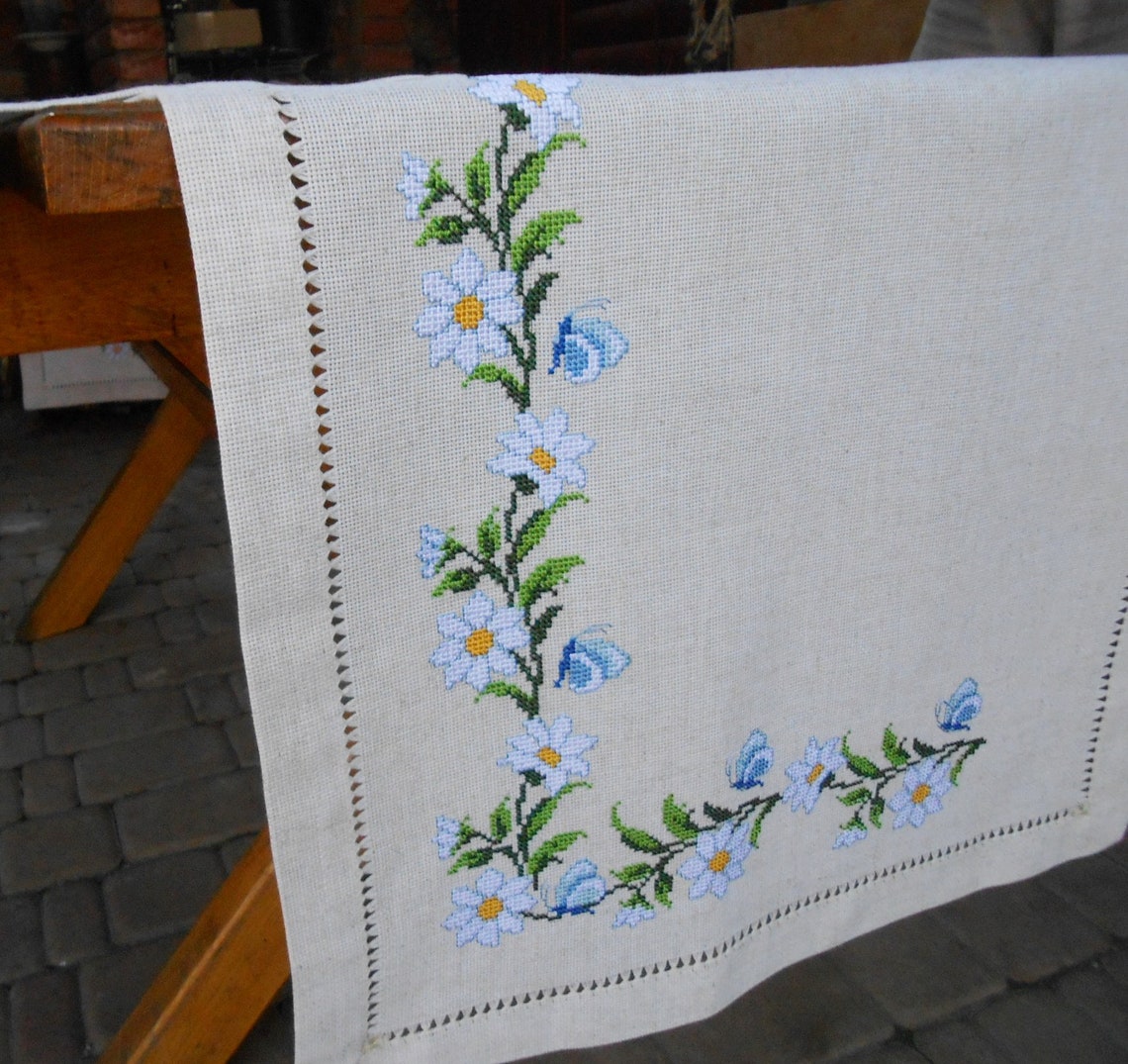 Linen Embroidered Table Runner and Rectangular Napkins. Etsy