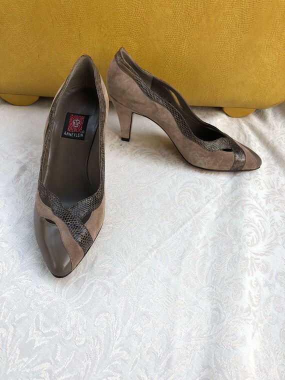 anne klein snakeskin heels